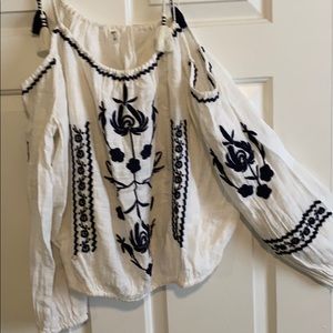 Spanish top with embroidery